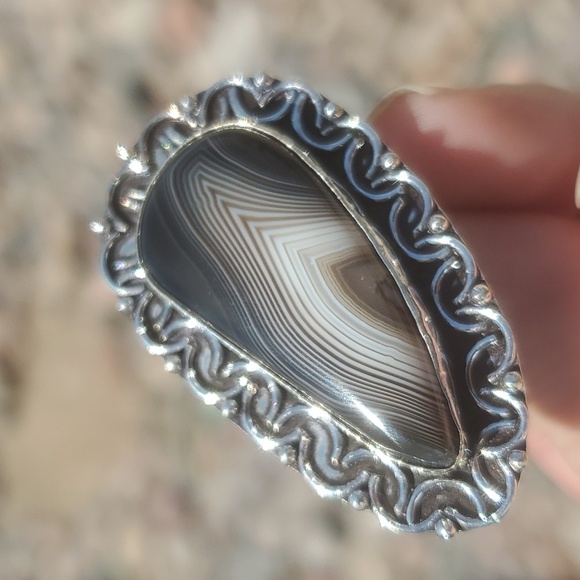 New Oversized Banded Agate 925 Silver Ring. - Picture 11 of 15